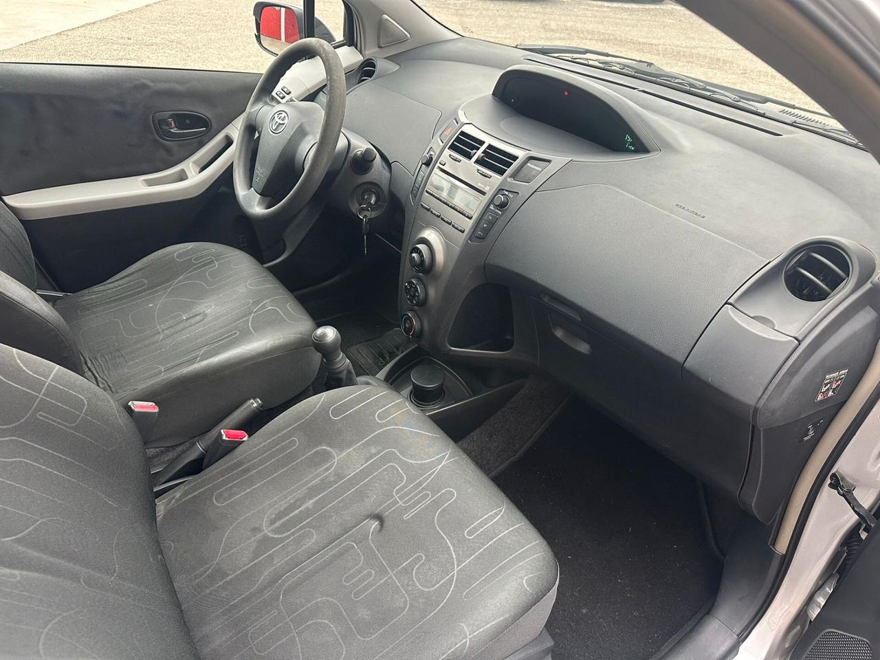 Toyota Yaris 1.0 5 porte Now GPL