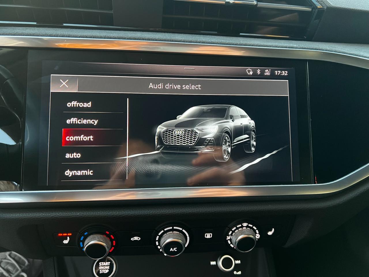 Audi Q3 SPB 40 TDI Quattro S tronic S Line-MATRIX