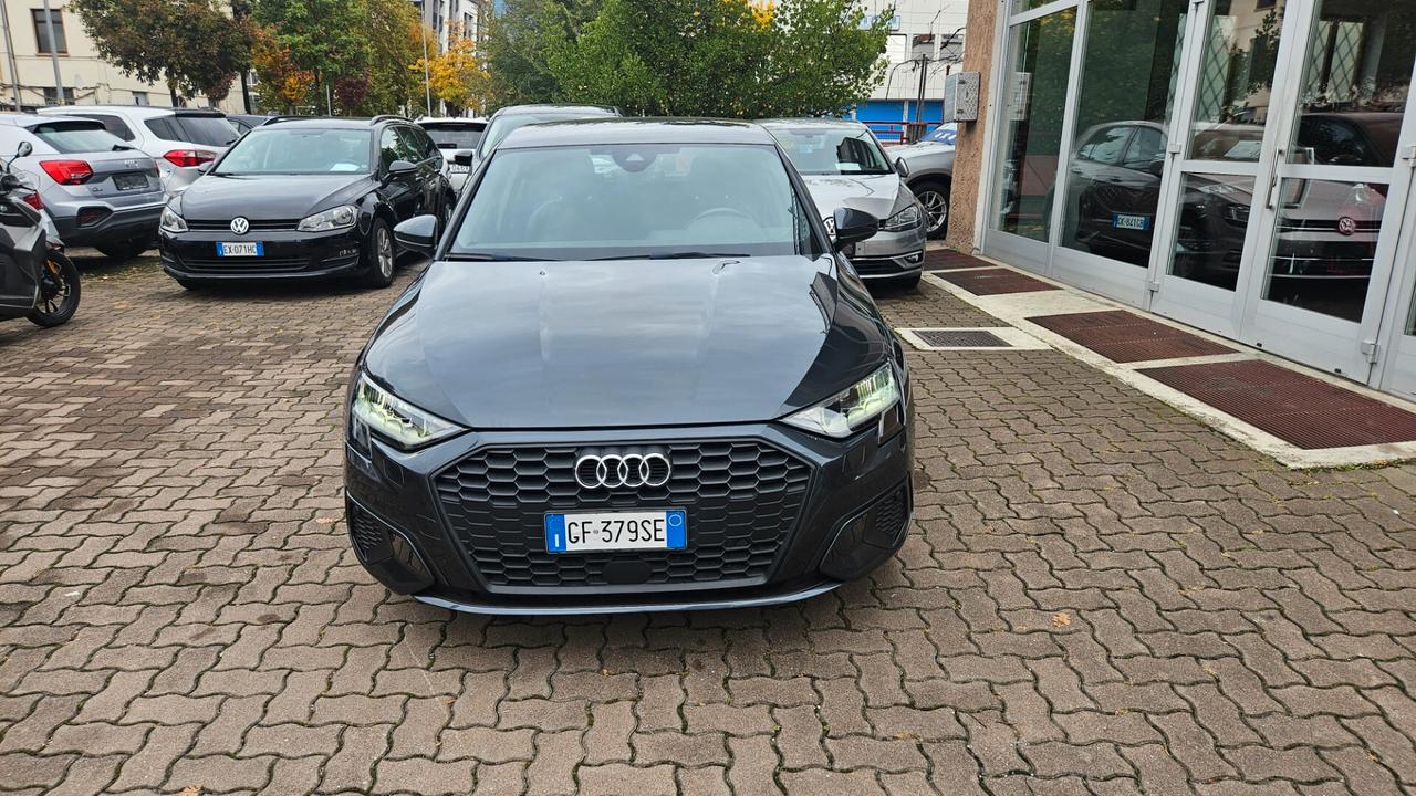 Audi A3 Sportback 2.0 tdi s-tronic NAVY-VIRTUAL-LED
