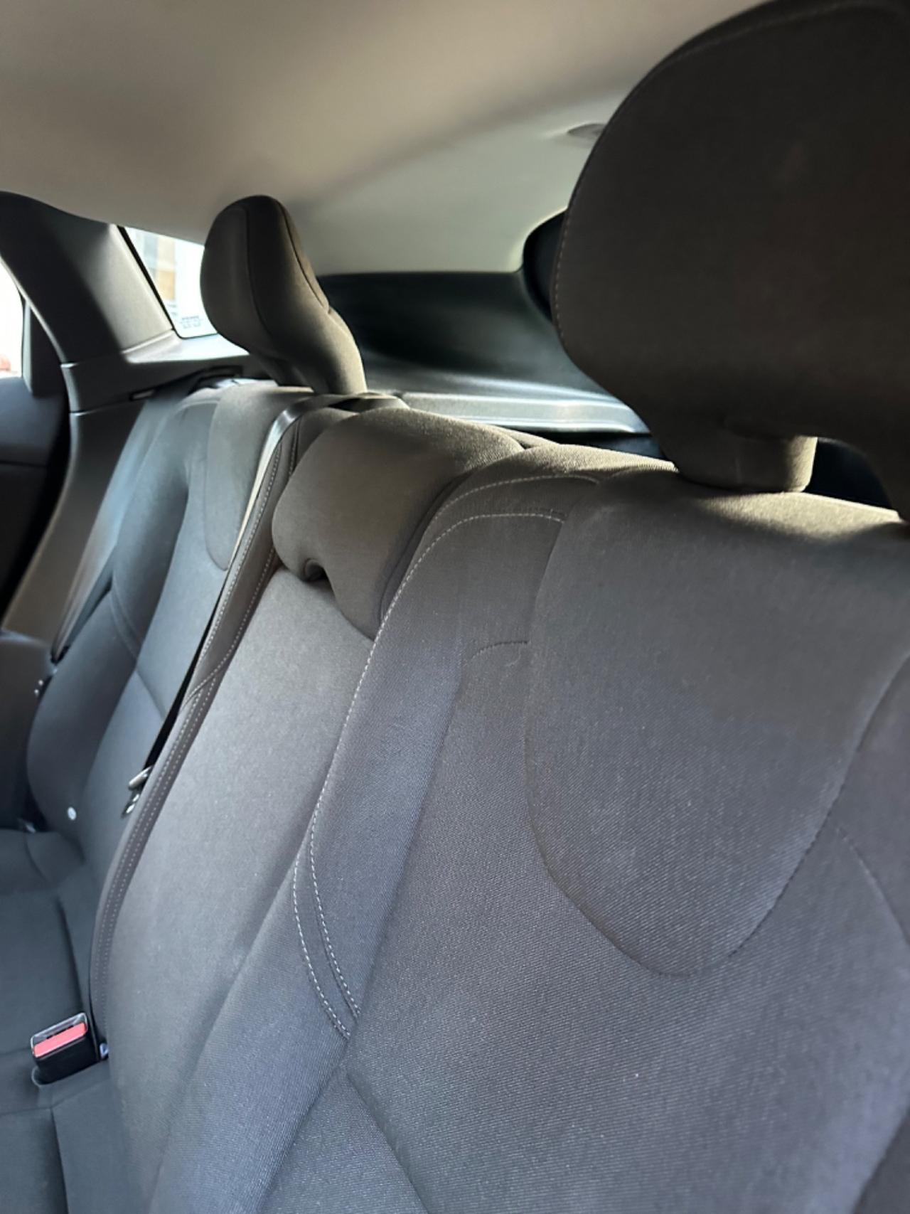 Volvo V40 D2 MOMENTUM KMCERT UNICOPR EU6B