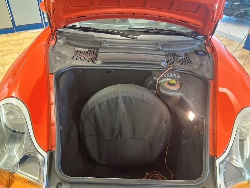 Porsche Boxster 2.7i 24V cat