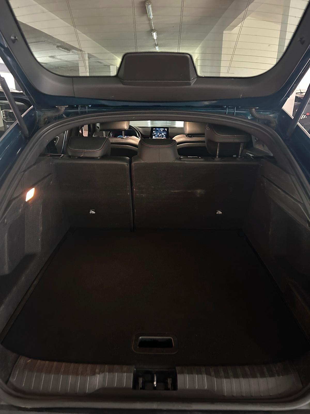 Renault Arkana Hybrid E-Tech 145 CV R.S. Line