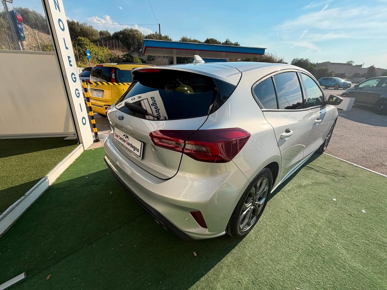 Ford Focus 1.0 EcoBoost Hybrid 125 CV 5p. ST-Line