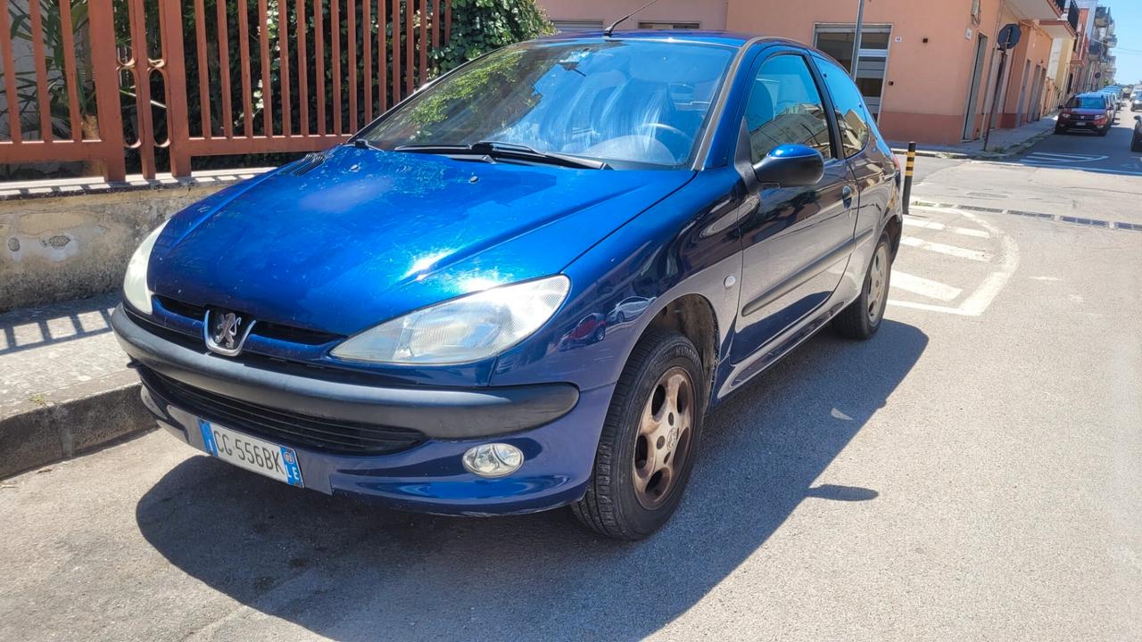 Peugeot 206 1.4 Benzina 75cv *Neopatentati