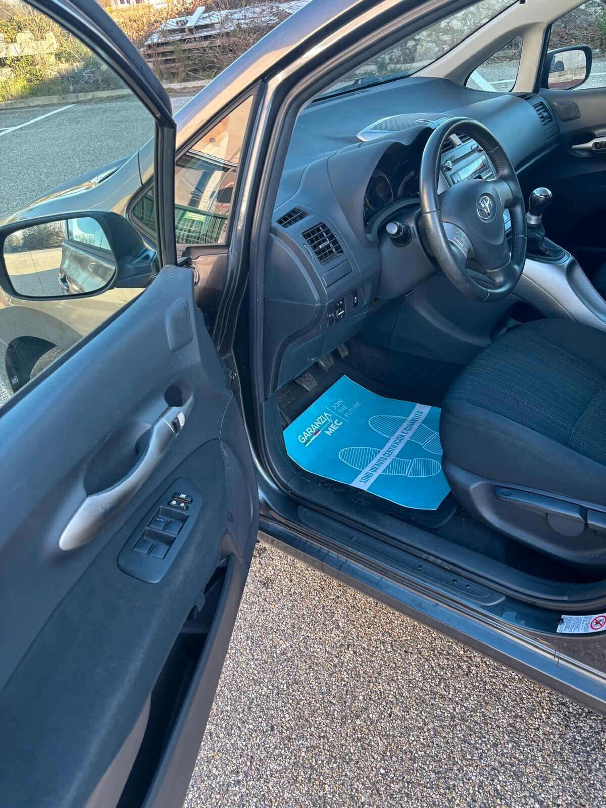 Toyota Auris 1.4 5 porte Sol SOLI 99000 KM UNICO PROPRIETARIO