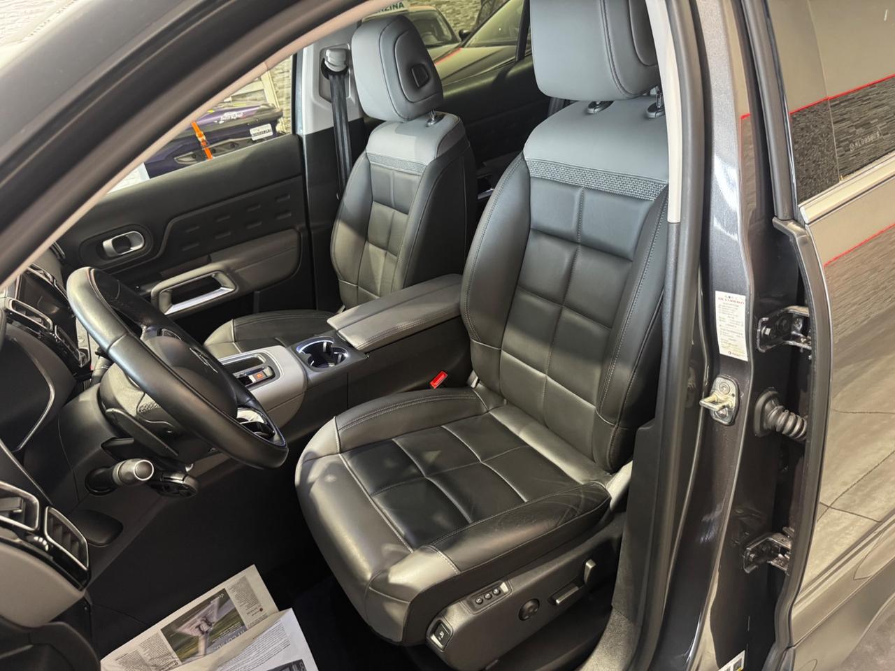 Citroen C5 Aircross Hybrid 225 E-EAT8 Shine