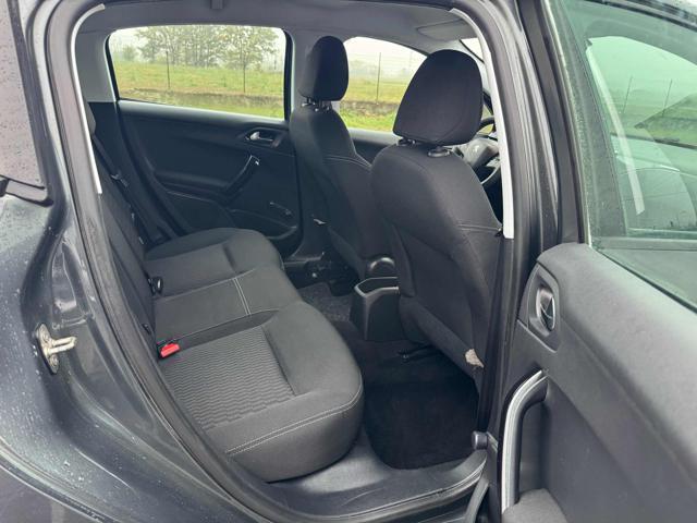 PEUGEOT 208 1.4 8V HDi 68CV 5p. Allure