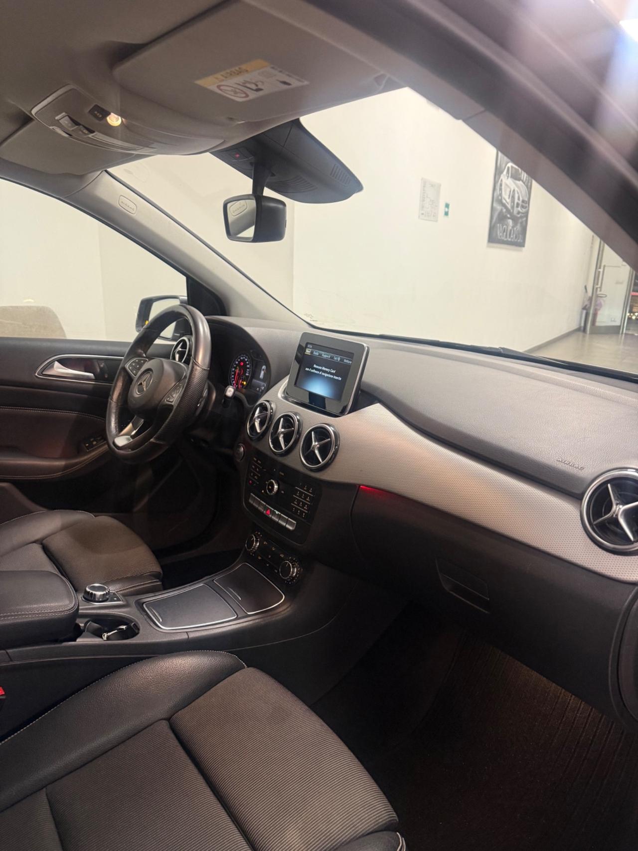Mercedes-benz B 200 d Automatic 4Matic Premium