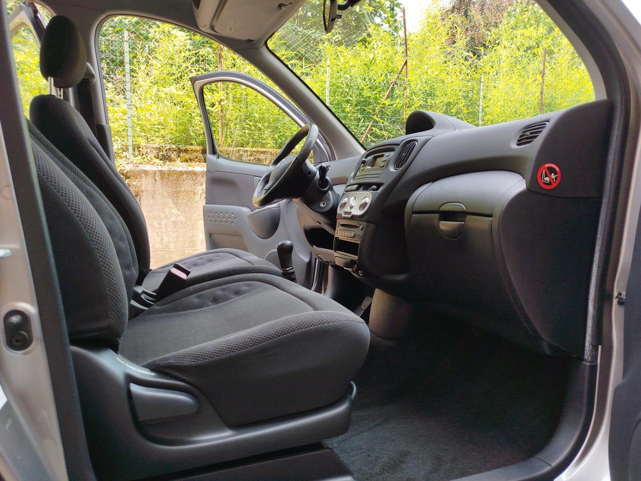 Toyota Yaris Verso 1.3 BENZINA 85cv / 79.000km