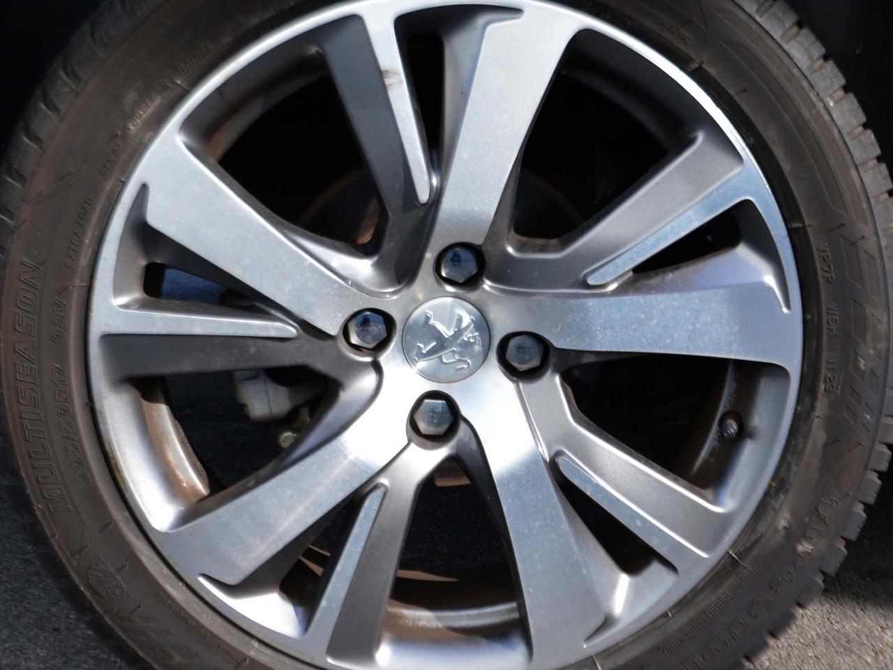 Peugeot 2008 1.2 puretech turbo allure eat6 s&s