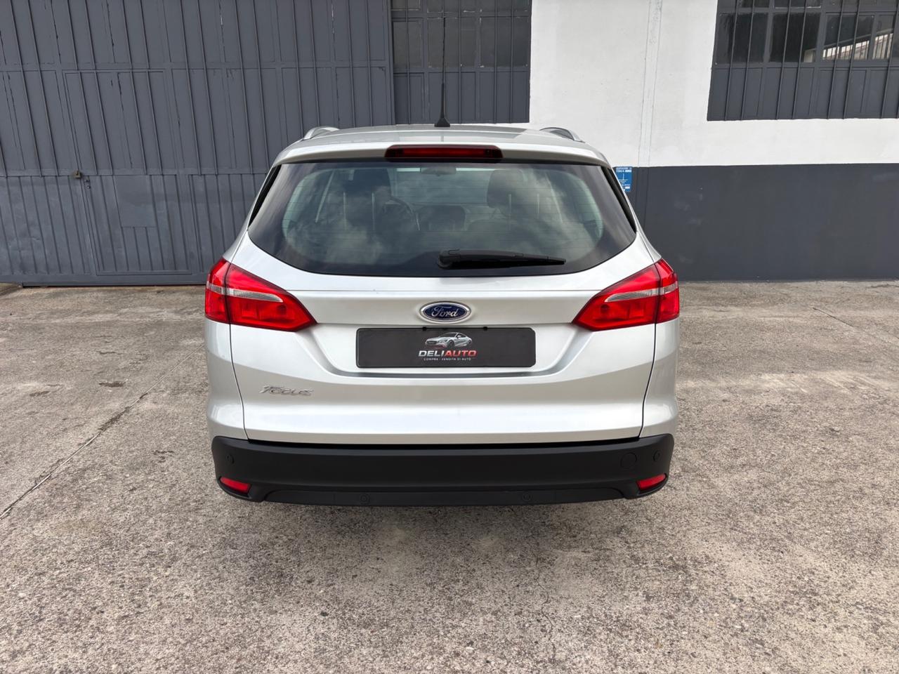 Ford Focus 1.5 TDCi. Neopatentati. Garanzia 12mesi