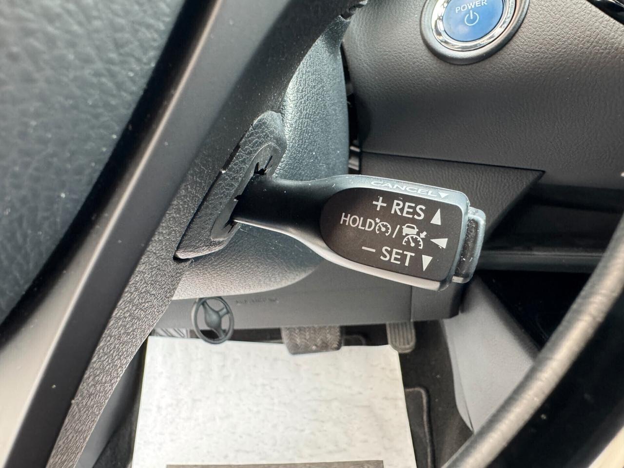 TOYOTA C-HR 1.8 HYBRID LOUNGE E-CVT 122CV