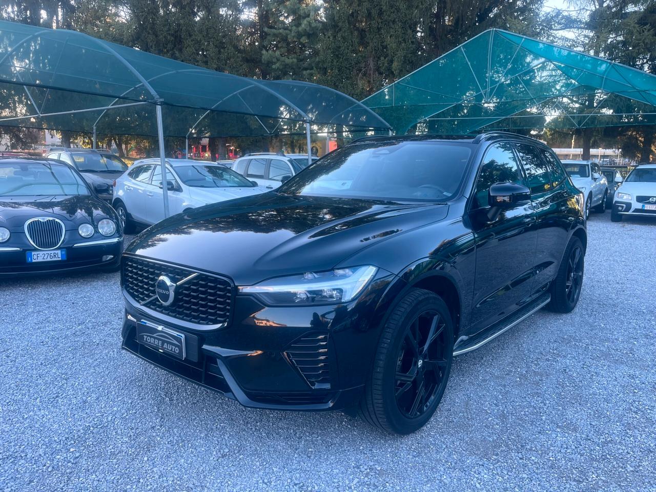 Volvo XC60 B4 automatico Plus Dark N1