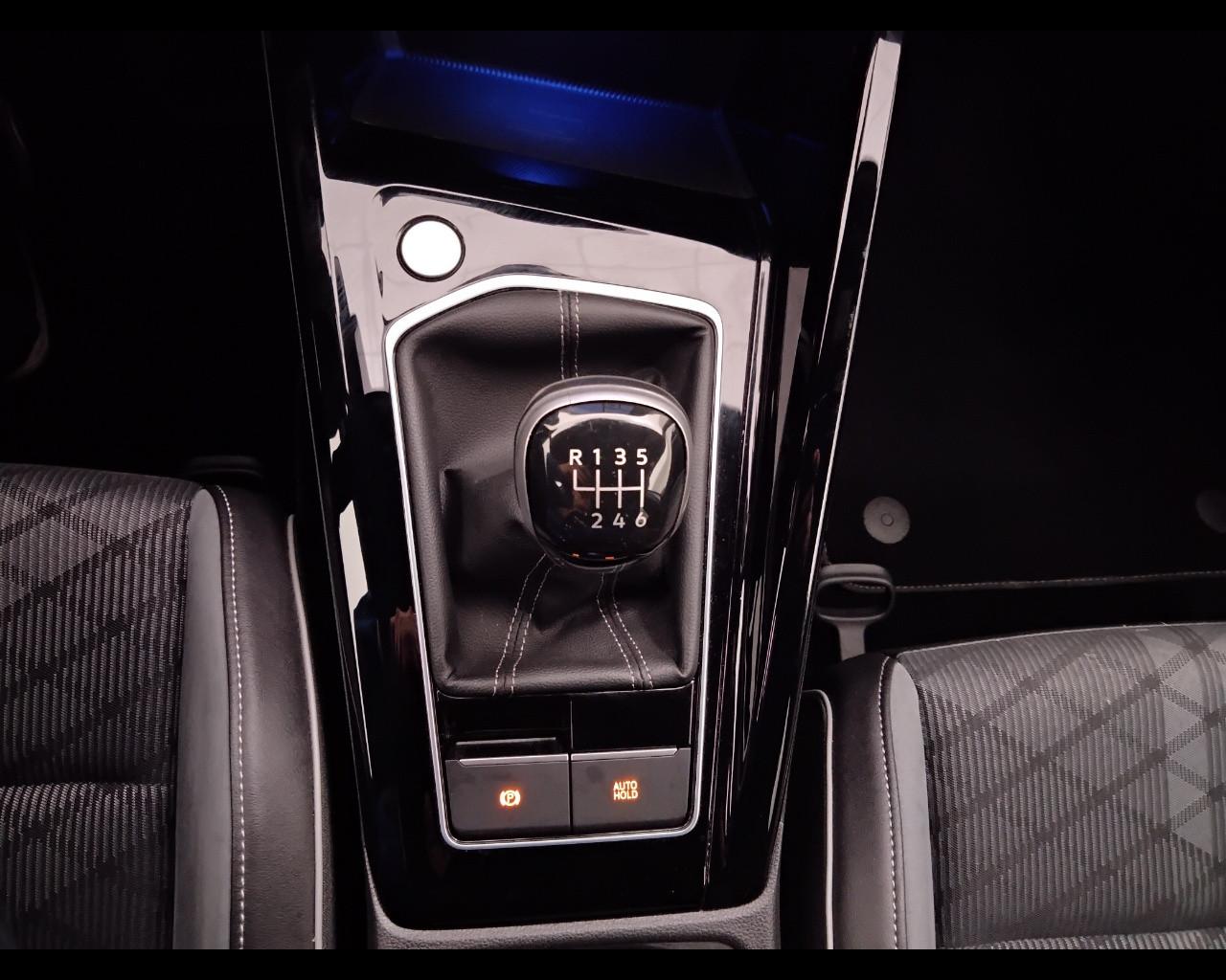 VOLKSWAGEN Golf VIII 2020 - Golf 1.5 tsi evo R-Line 130cv