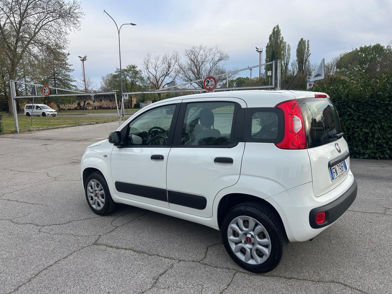 Fiat Panda 900 cc anno 2018 benzina, metano unica proprietaria pari al nuovo