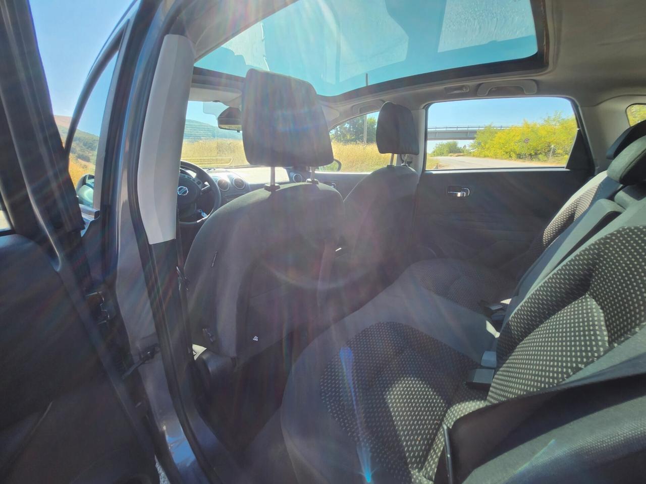 Nissan Qashqai 2.0 dCi DPF Tekna