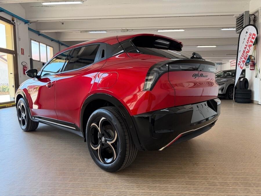 Alfa Romeo Junior 1.2 145 CV Hybrid eDCT6 Q4 Intensa Km 1200 ROSSO BRERA 4X4