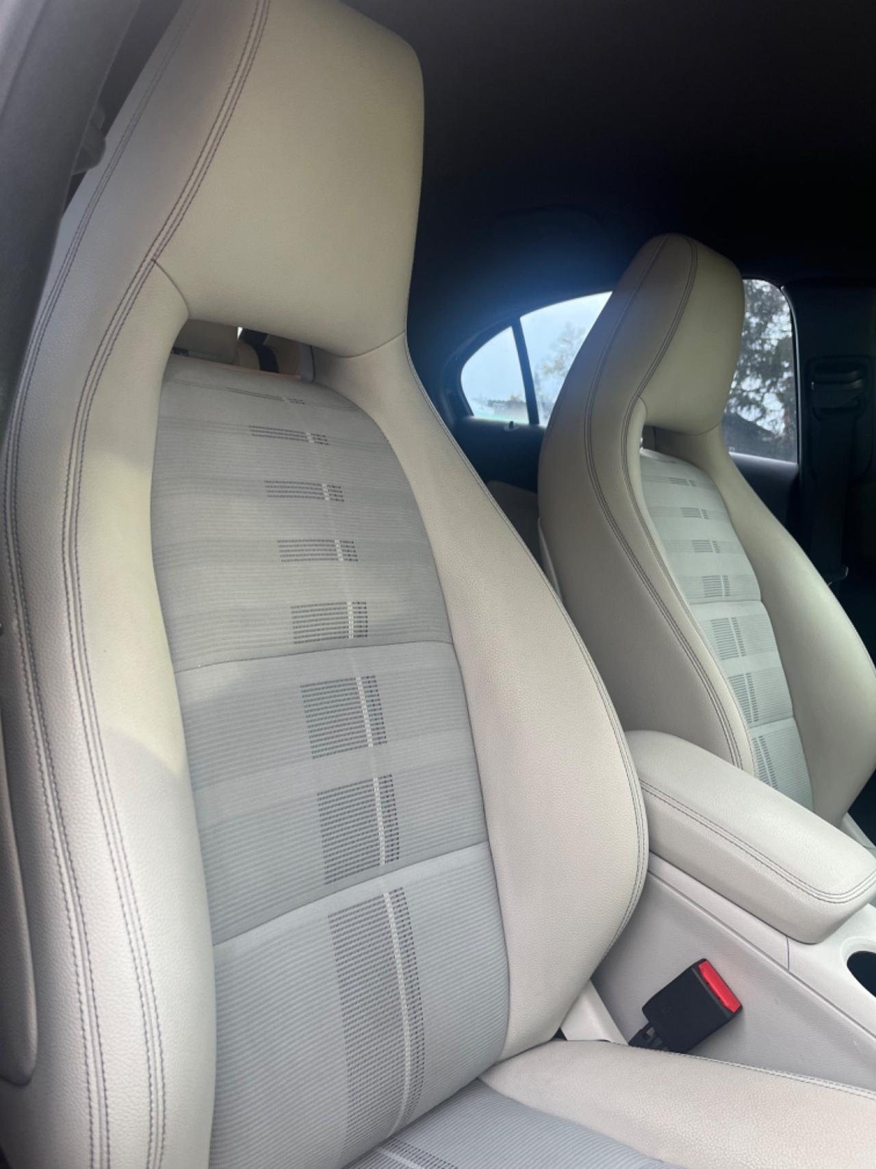 Mercedes-benz A 180 RESTILING Sport