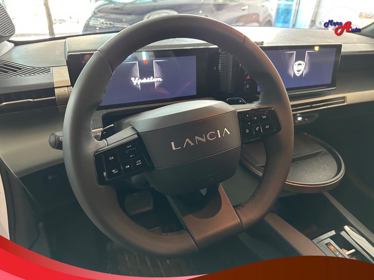 LANCIA Ypsilon Hybrid e-DCT