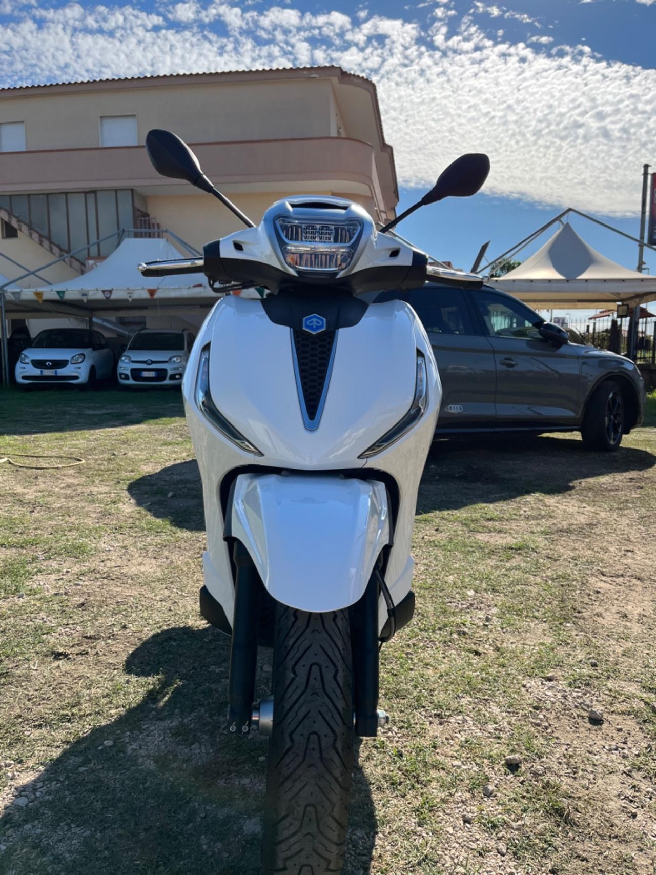 Piaggio beverly 300 hpe