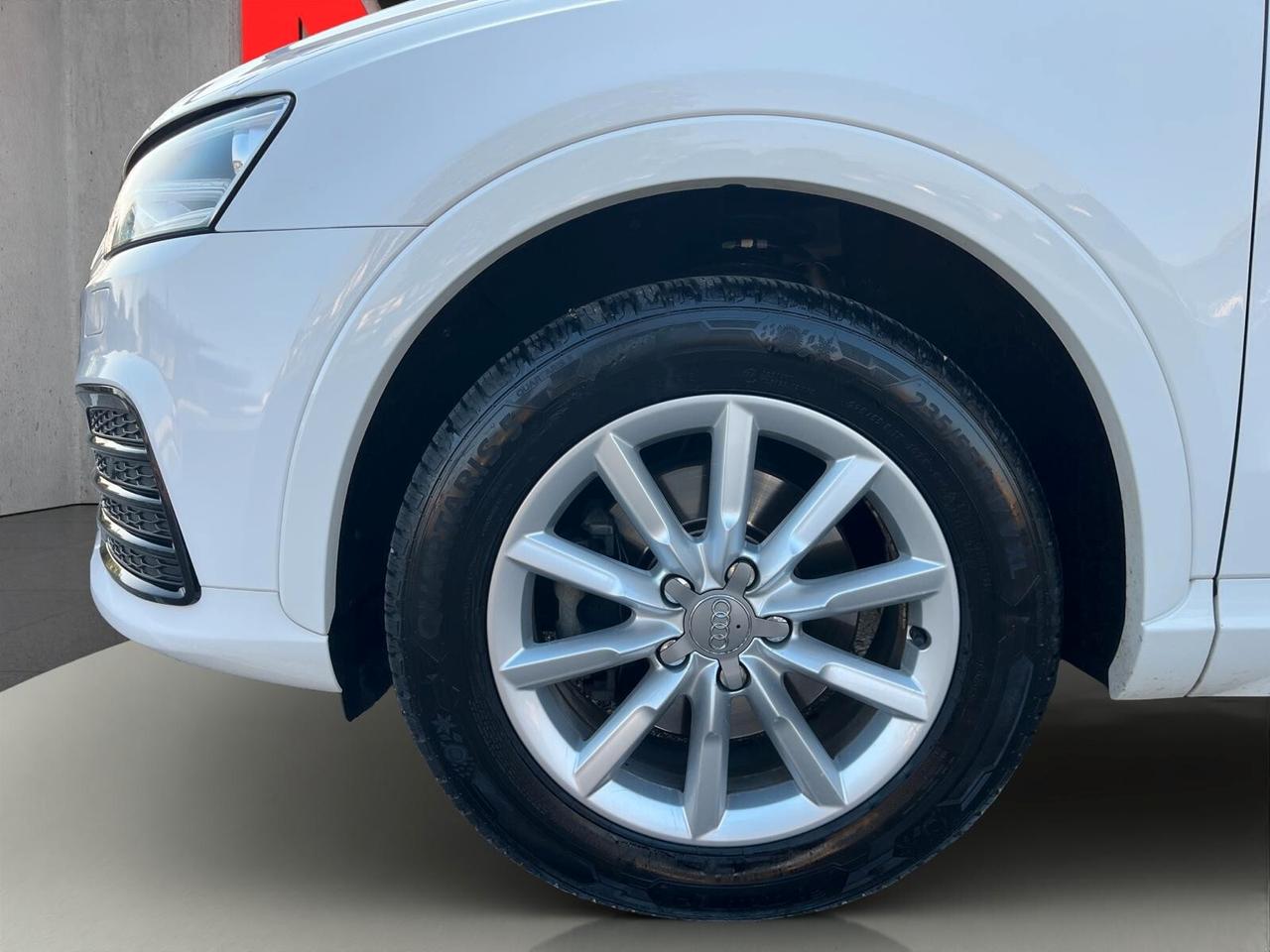 Audi Q3 2.0 TDI 120 CV Business