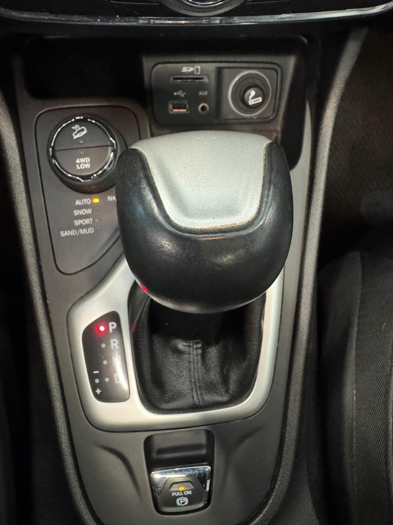 Jeep Cherokee 2.2 Mjt II 4WD Active Drive Overland