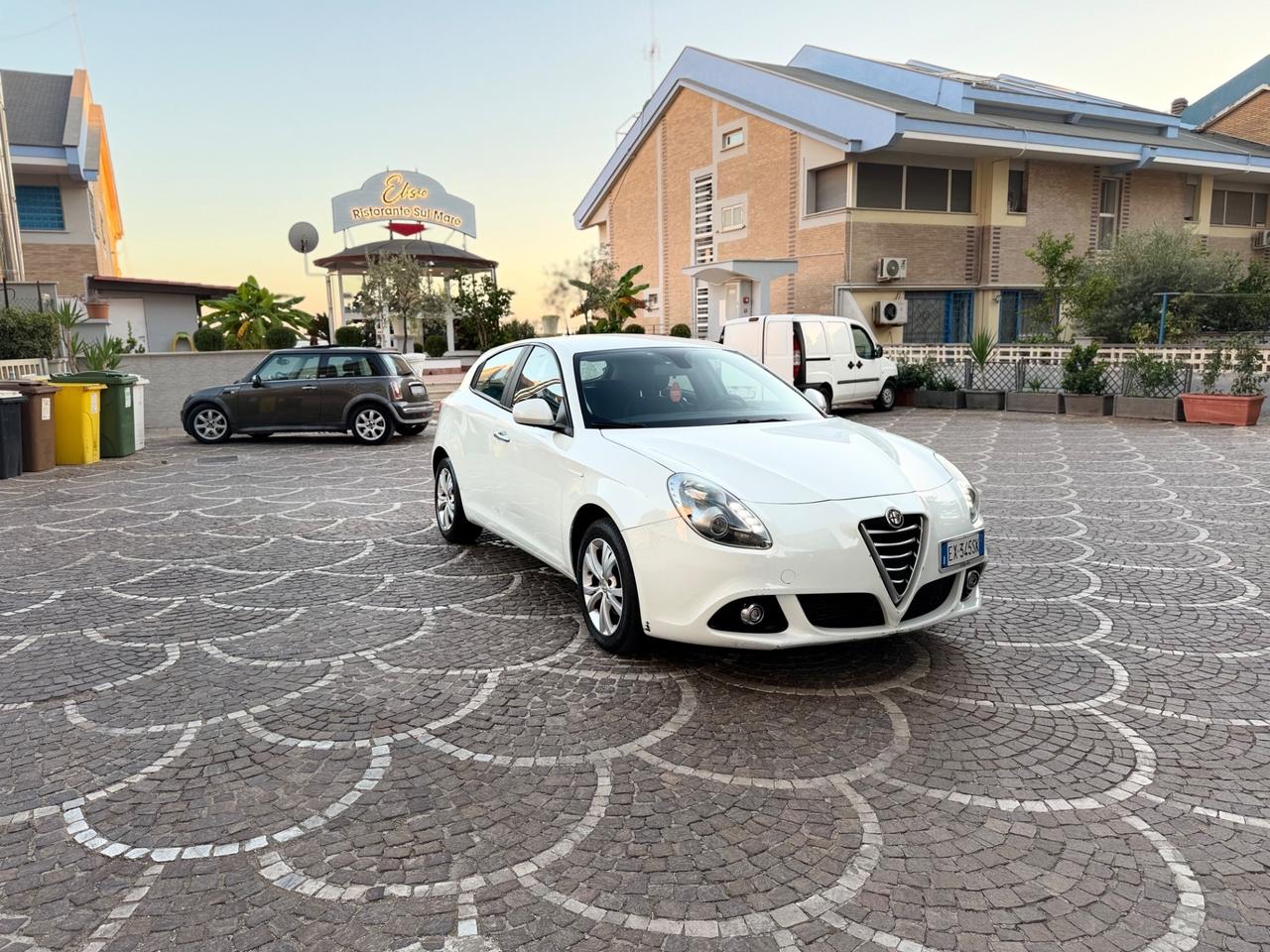 Alfa Romeo Giulietta 1.6 JTDm-2 105 CV Distinctive