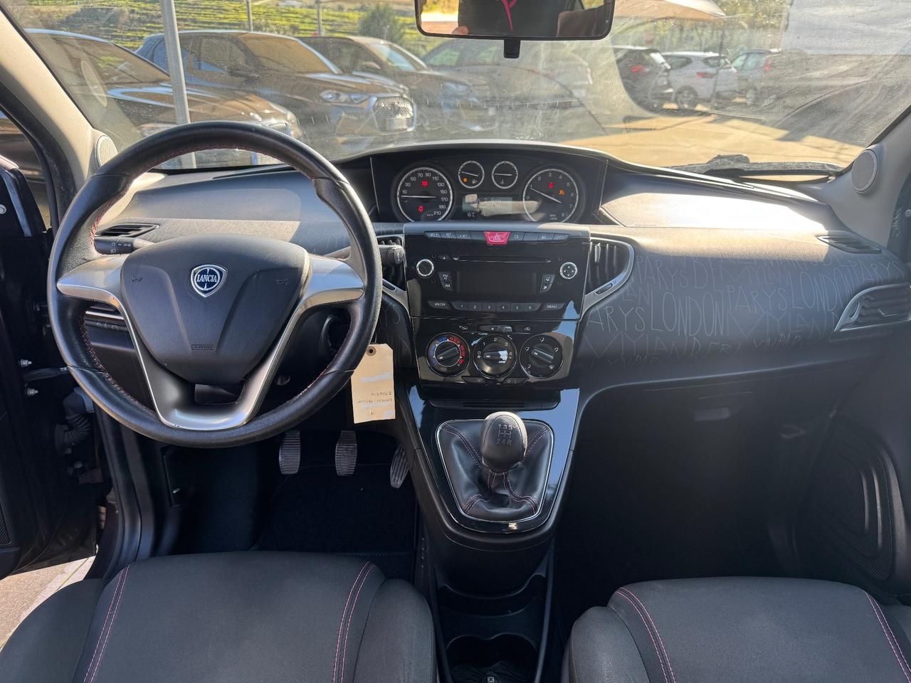 Lancia Ypsilon 1.2 5 porte