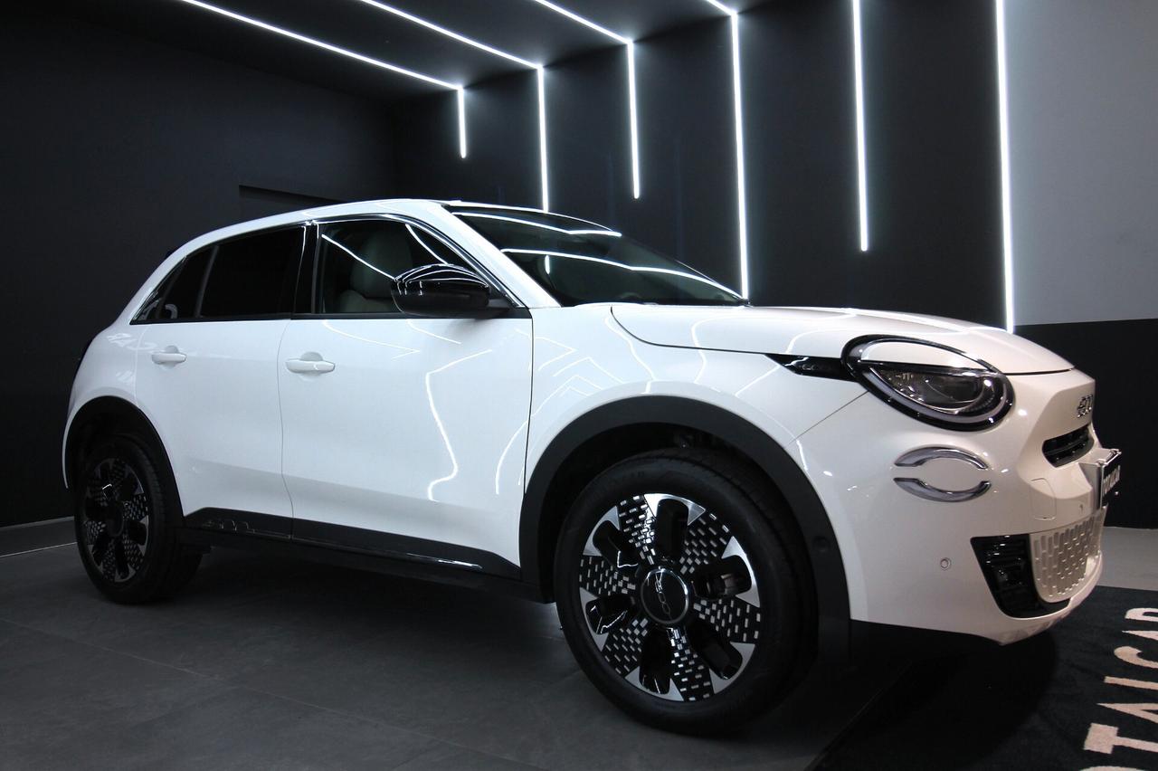 FIAT 600 1.2 HYBRID LA PRIMA 110 CV