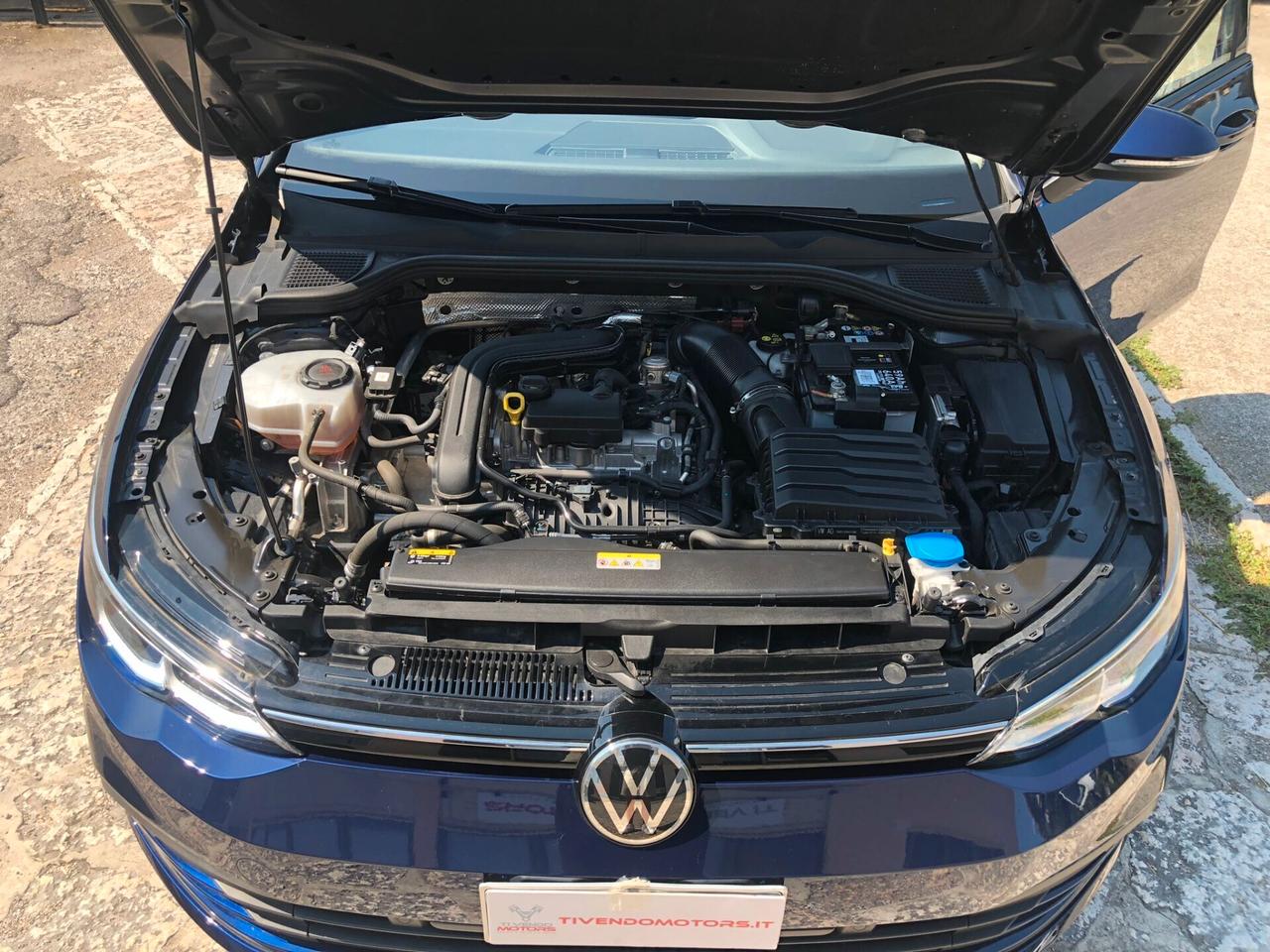 Volkswagen Golf 1.0 TSI EVO Life ADATTA A NEOPATENTATI