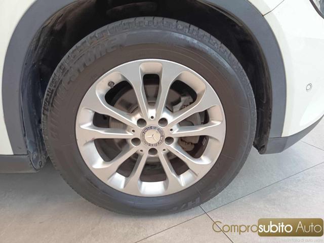 MERCEDES-BENZ GLA 200 d Automatic 4Matic Premium