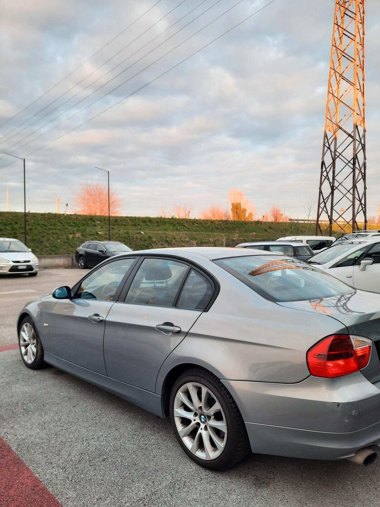 Bmw 320 320i cat Attiva