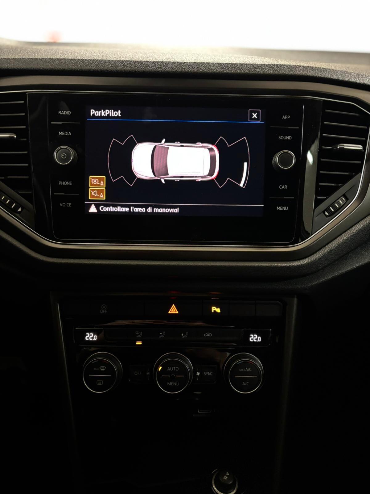 Volkswagen T-Roc 1.6 TDI SCR Business BlueMotion Technology