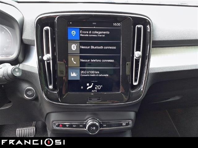 VOLVO XC40 2.0 D3 Momentum AWD Geartronic