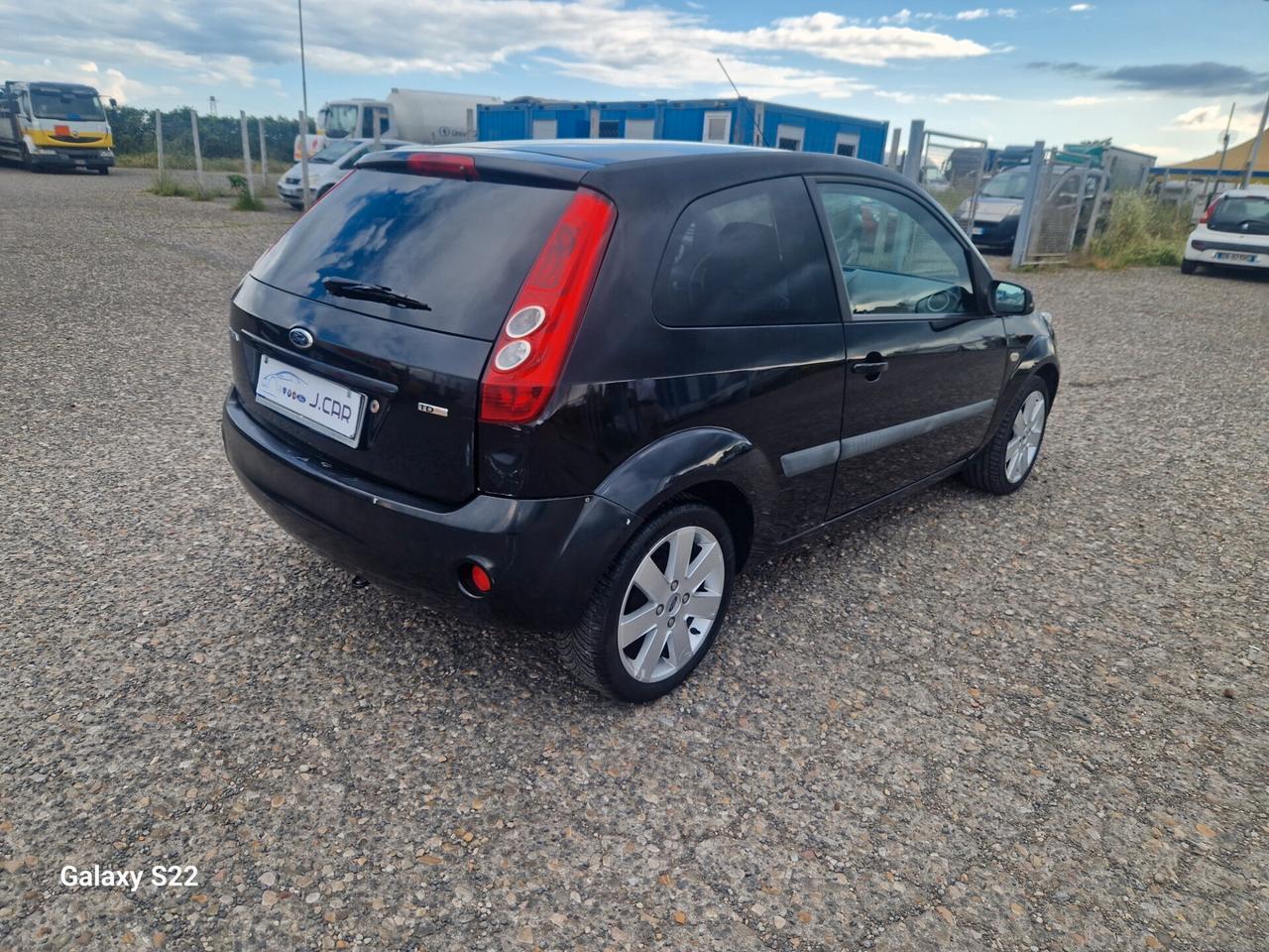 Ford Fiesta 1.4 TDCi 5p. Ghia