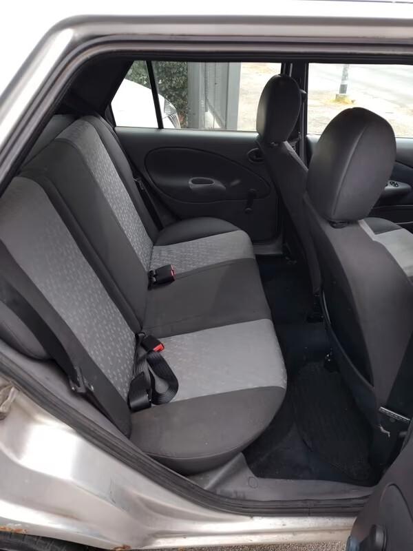 Ford Fiesta 1.2i 16V cat 5 porte Ghia