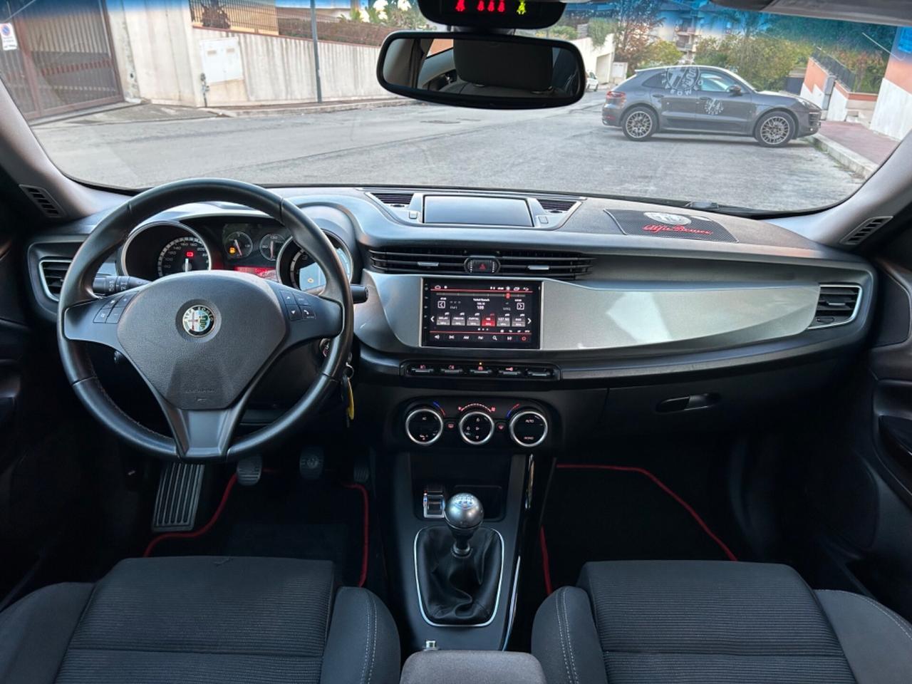 Alfa Romeo Giulietta 1.6 JTDm garanzia di 12 mesi