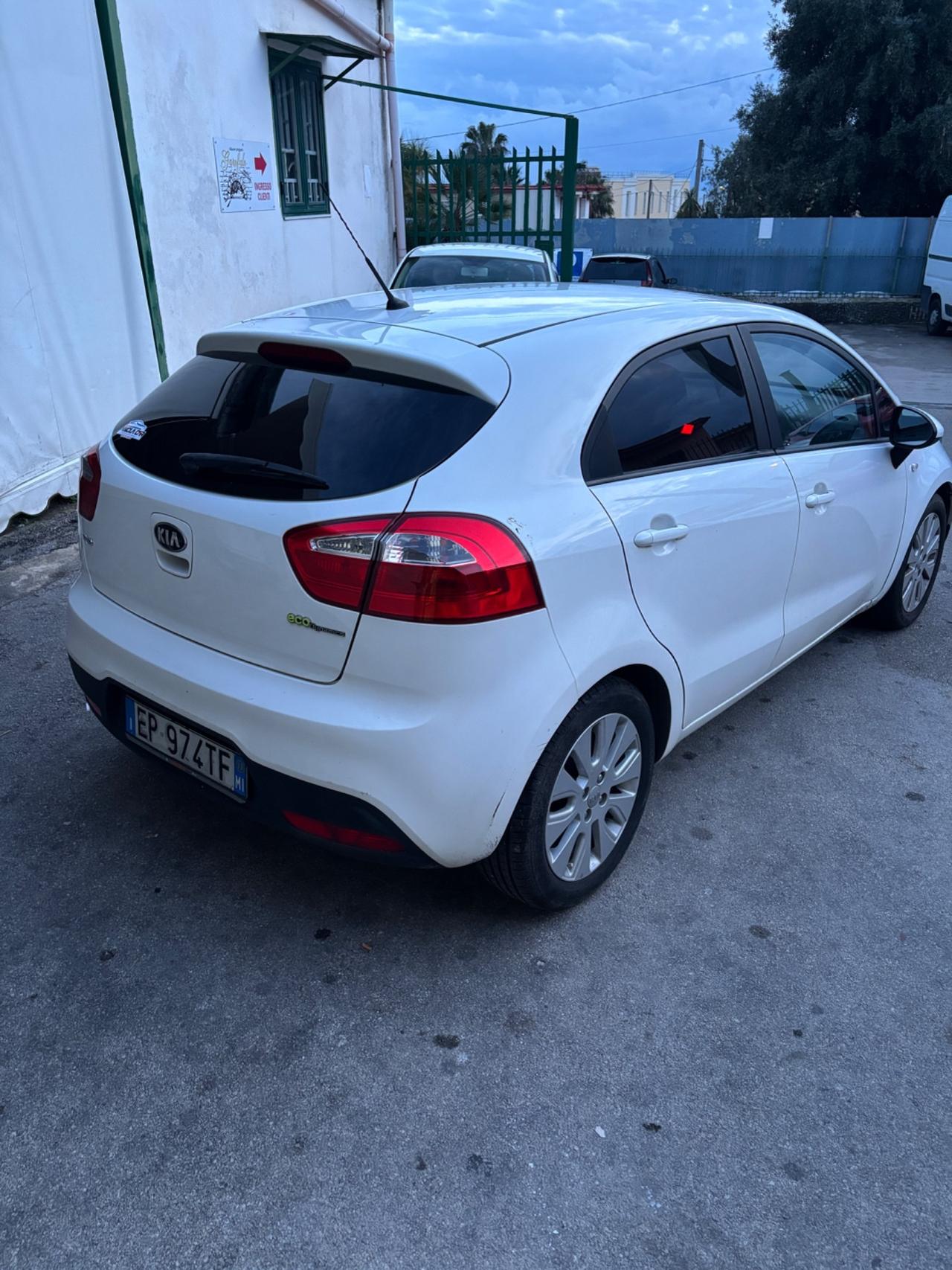 Kia Rio 1.1 CRDi WGT 5p. EX PLUS