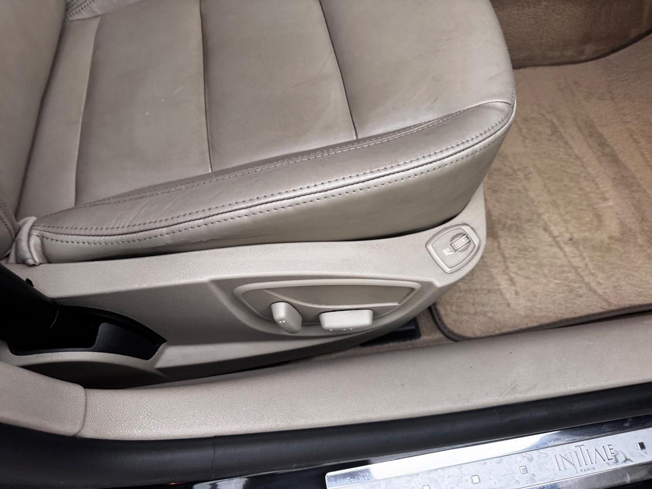 Renault Laguna 2.0 dCi 150CV SporTour Automatica