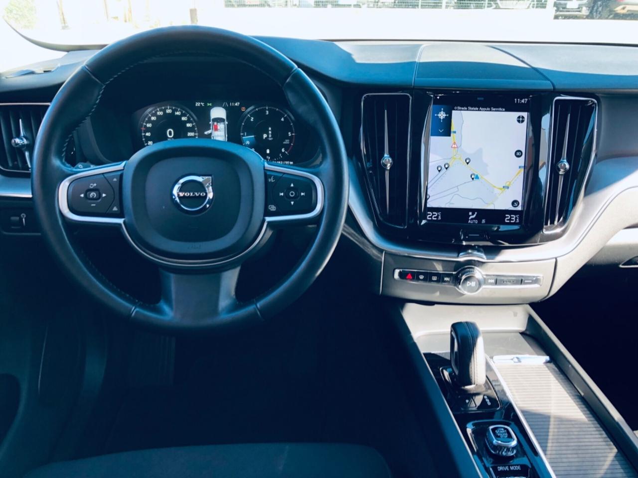 Volvo XC60 B4 (d) AWD Geartronic HYBRID 60MILA KM