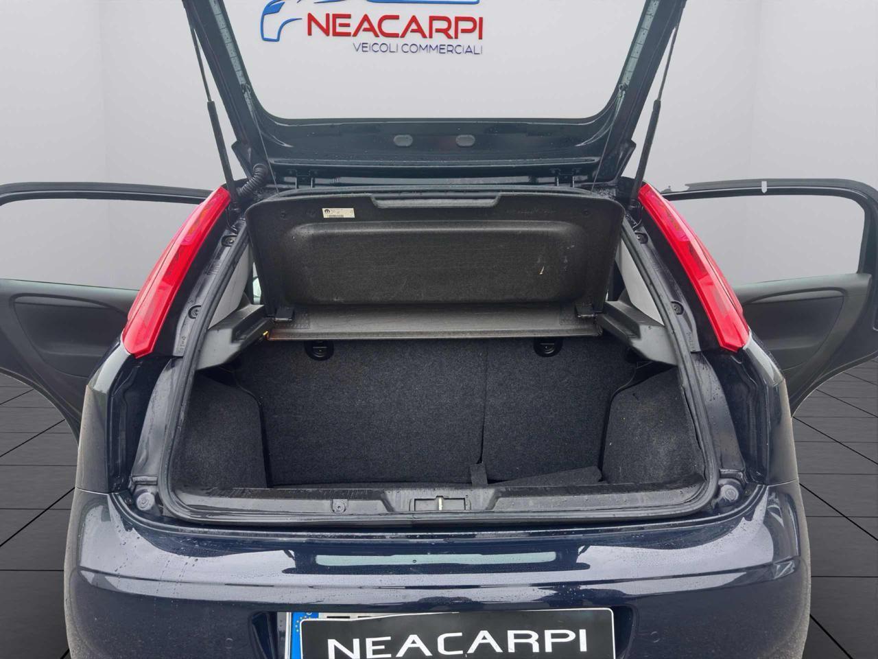 Fiat Punto 1.3 MJT 95 CV STREET-CRUISE-SENSORI-X NEOPATENTATI