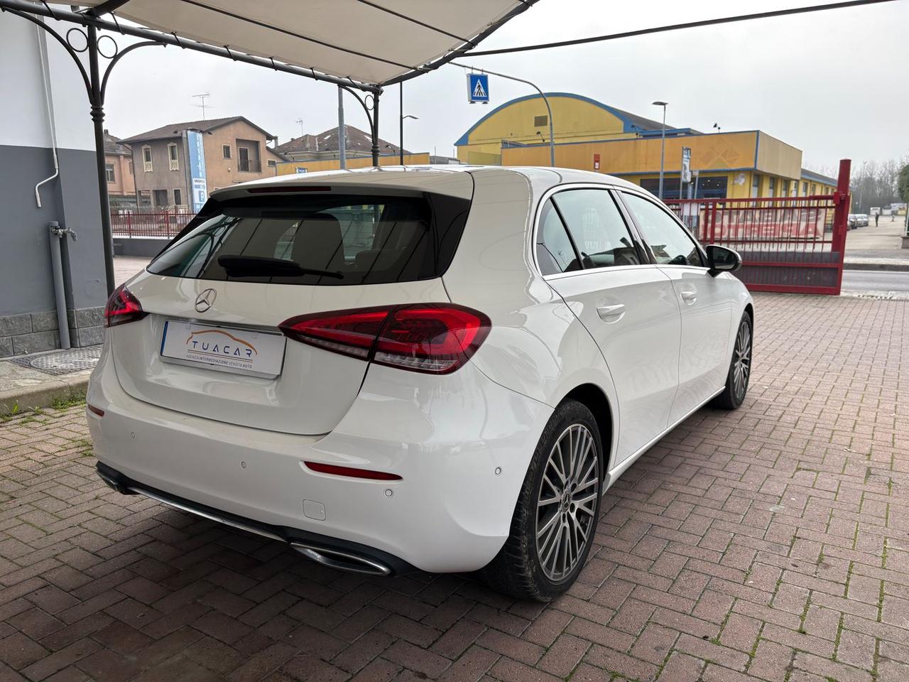 Mercedes-Benz A 180 Business Plus A 180 D #9757