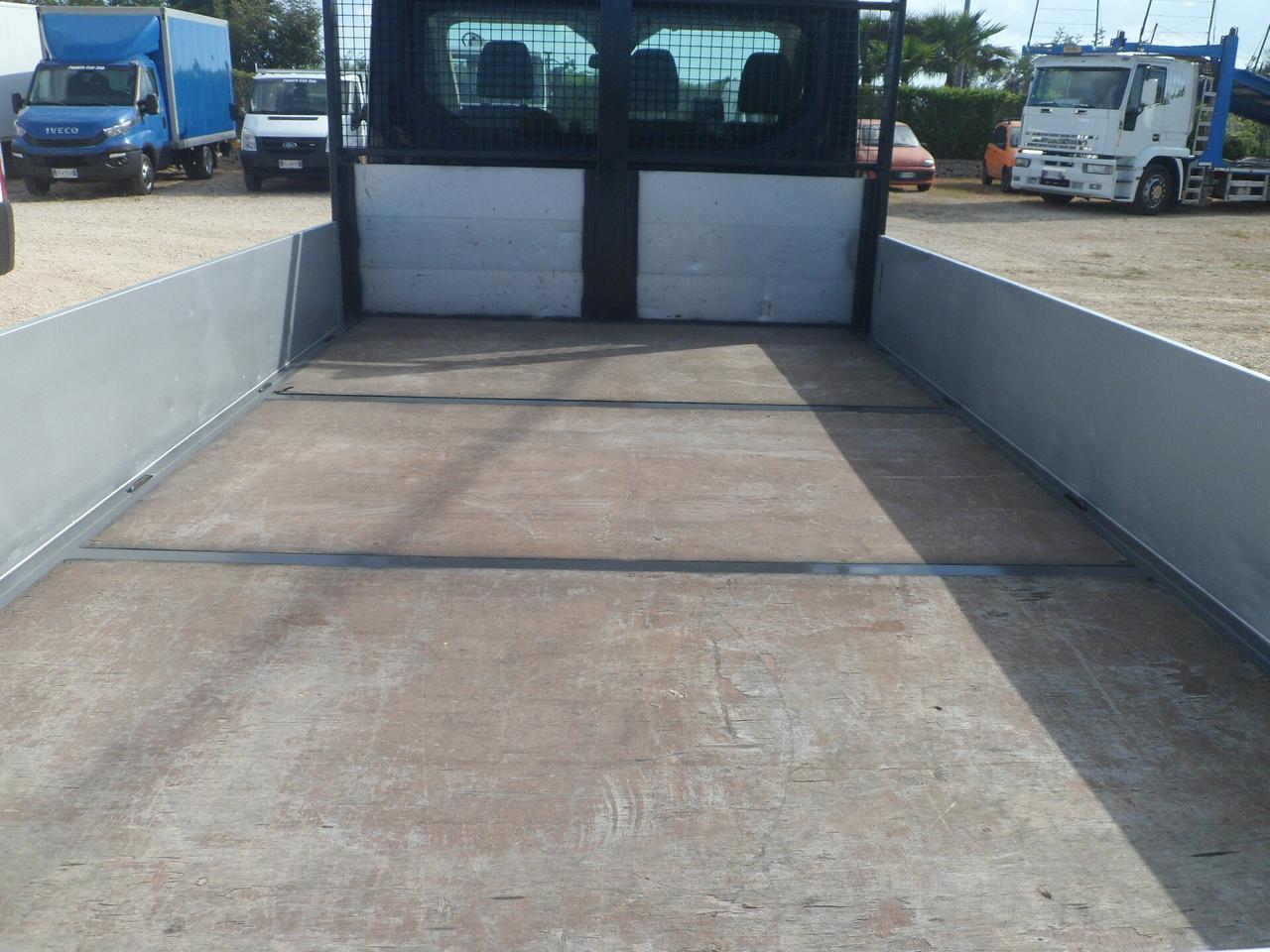 Ford Transit cassone fisso
