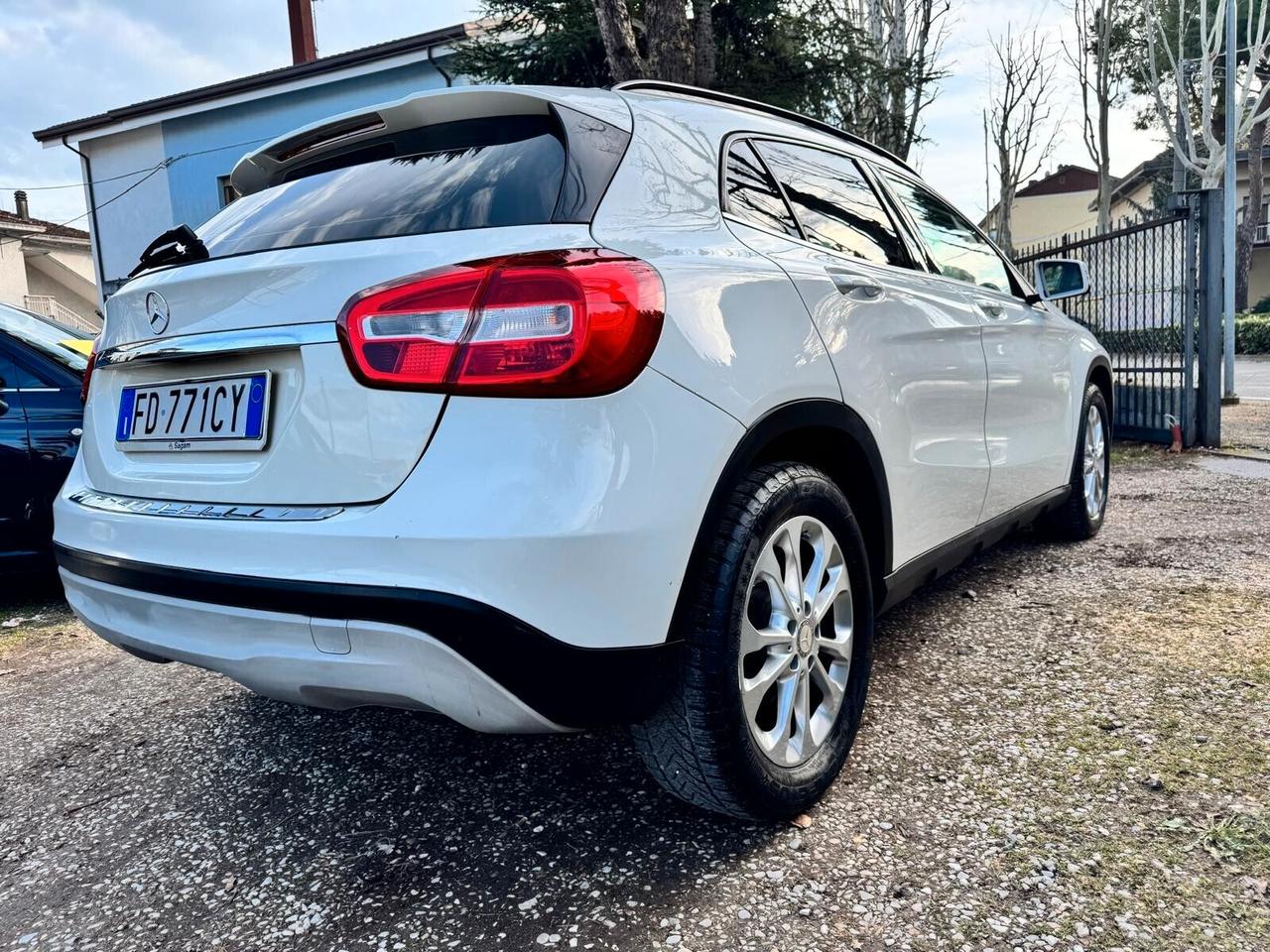 Mercedes-benz GLA 180 GLA 180 d Automatic Premium