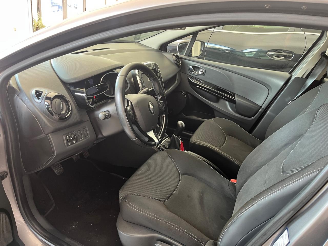 Renault Clio 1.2 16V 5 porte Dynamique