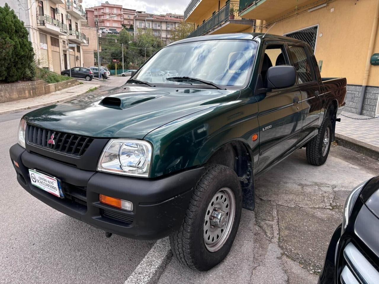 Mitsubishi L200 2.5 TDI 4WD Club Cab Pick-up GL