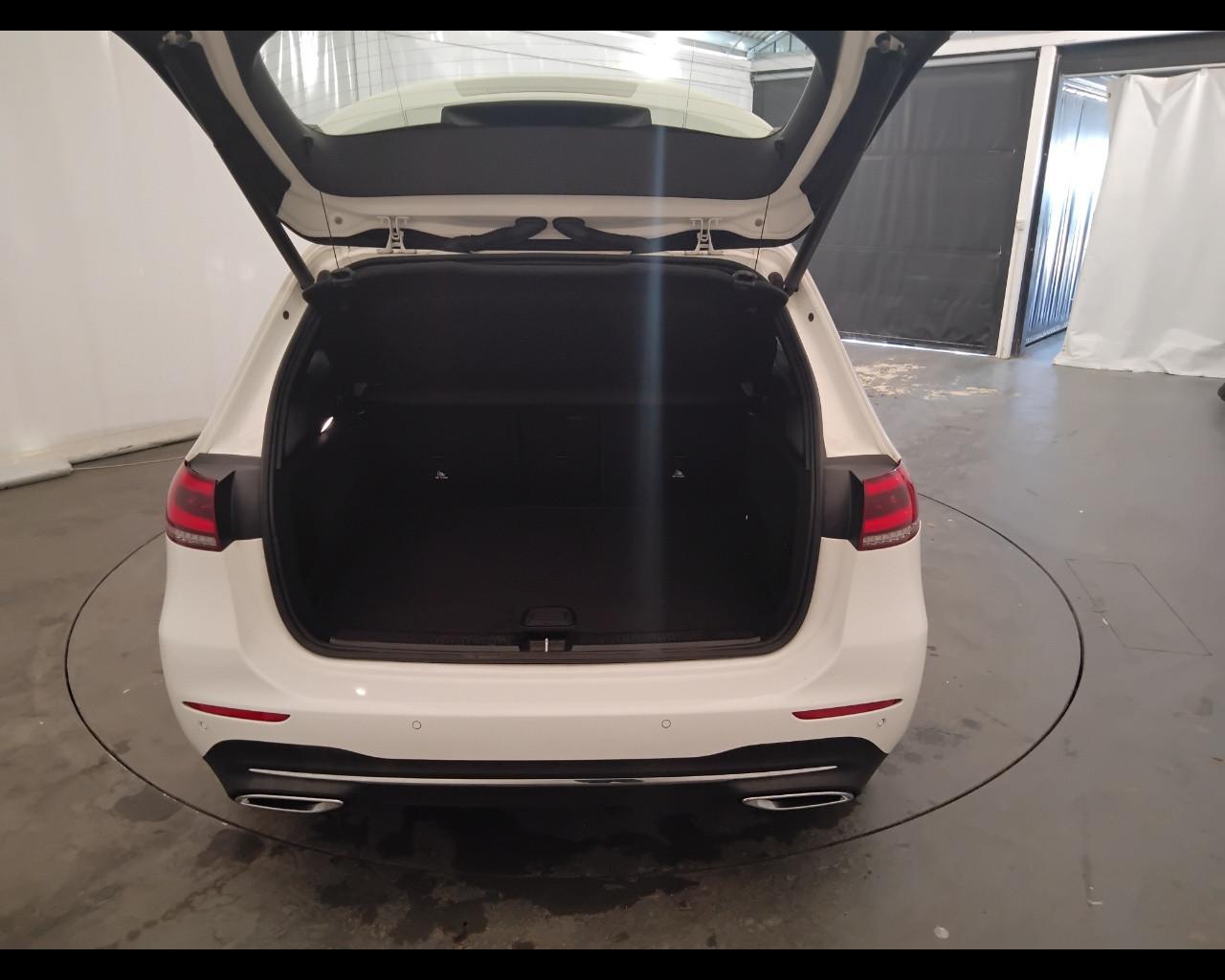 Mercedes-Benz Classe B - W247 2018 - B 200 d Sport Plus auto
