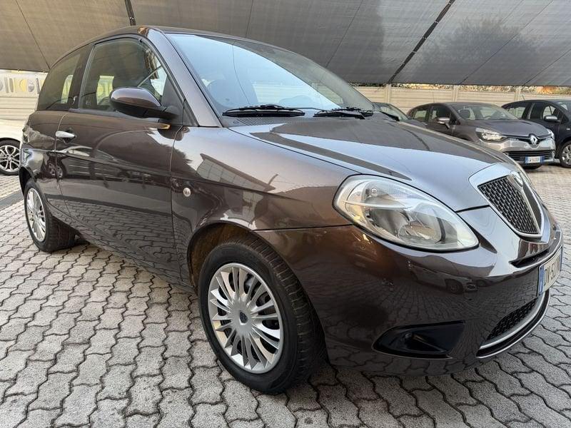Lancia Ypsilon Ypsilon 1.2 8v ORO IDONEA NEOPATENTATI PRONTA CONSEGNA