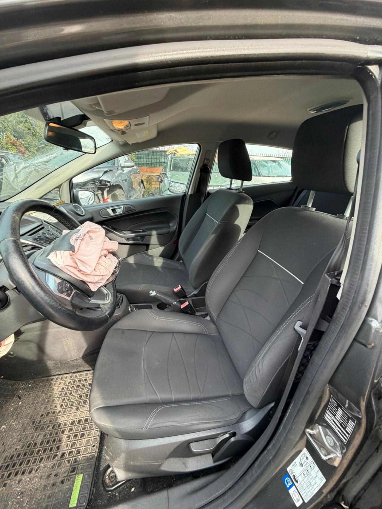 Ford Fiesta 1.4 5 porte Bz.- GPL Black & White Edition Sinistrata Incidentata