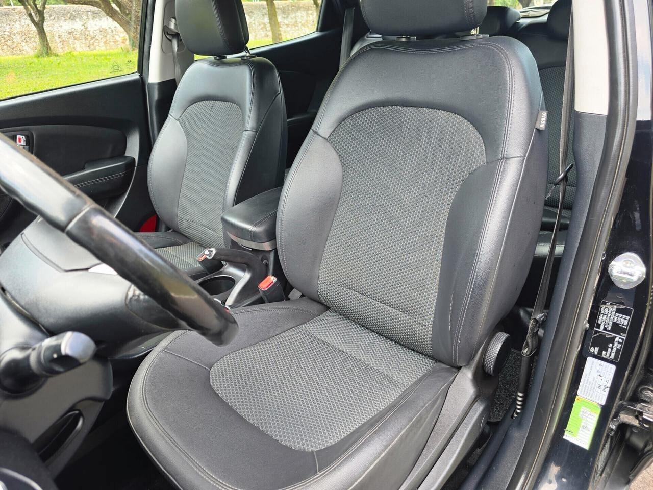 Hyundai iX35 1.7 CRDi 2WD 110 CV 6 MARCE